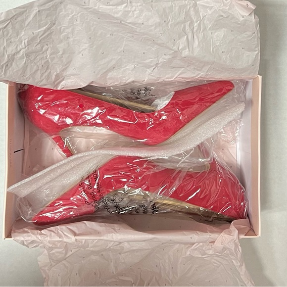 BCBG Generation Red Suede Pump - Picture 4 of 5